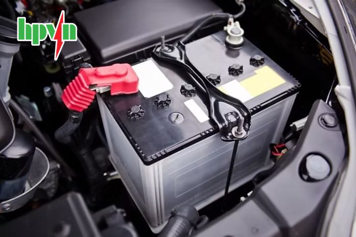 Ắc quy ô tô là gì