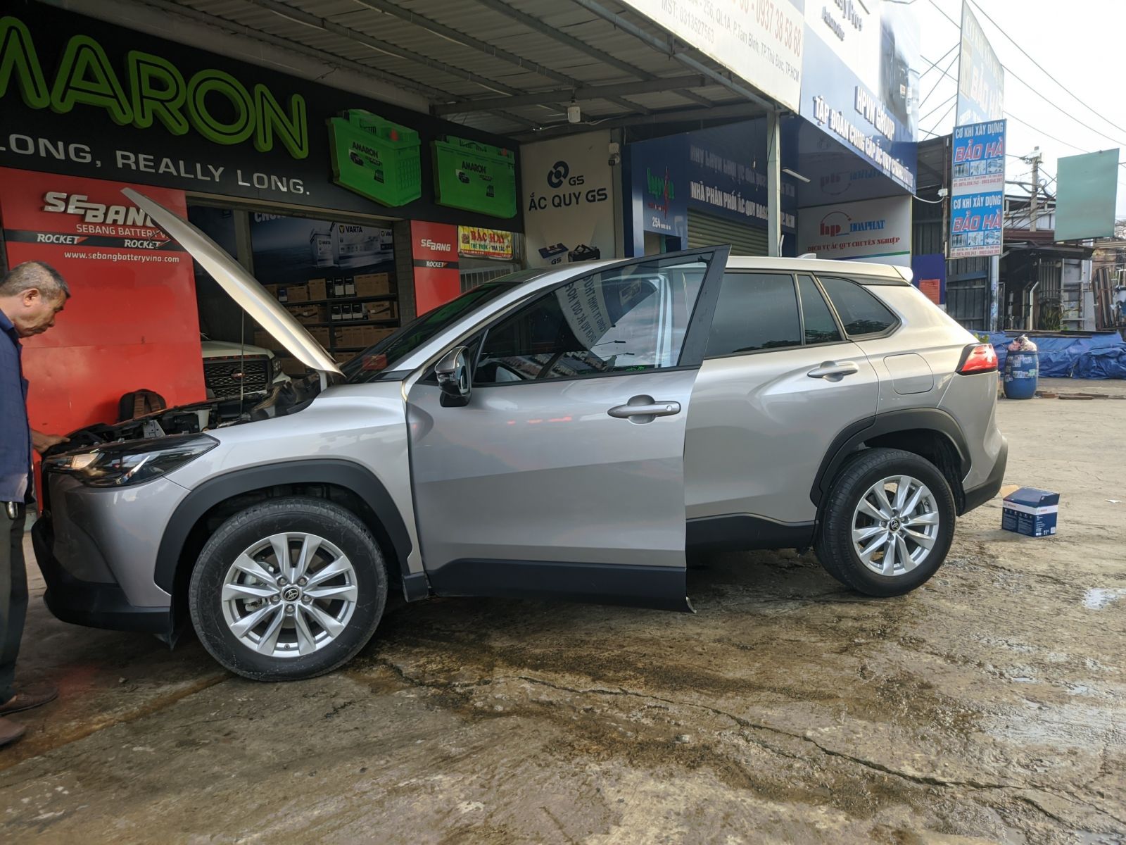 Khi nào nên thay bình ắc quy cho xe Toyota Corolla Cross