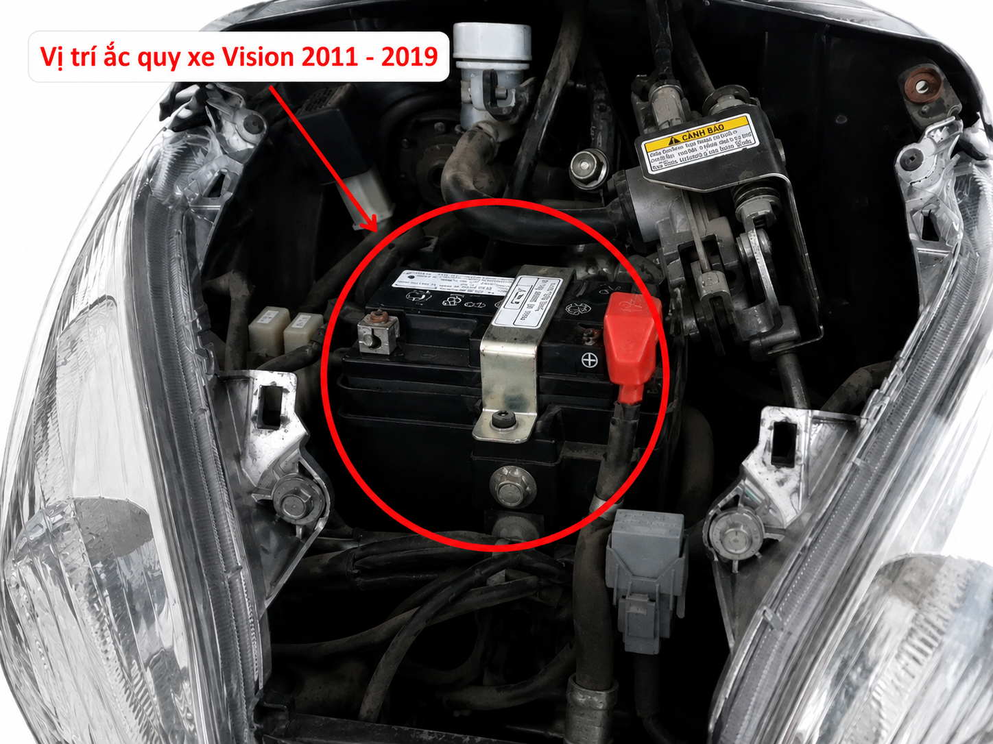 Vị trí bình ắc quy xe Honda Vision